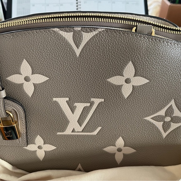 Louis Vuitton Petite Palias in Dove&Cream - Picture 2 of 6